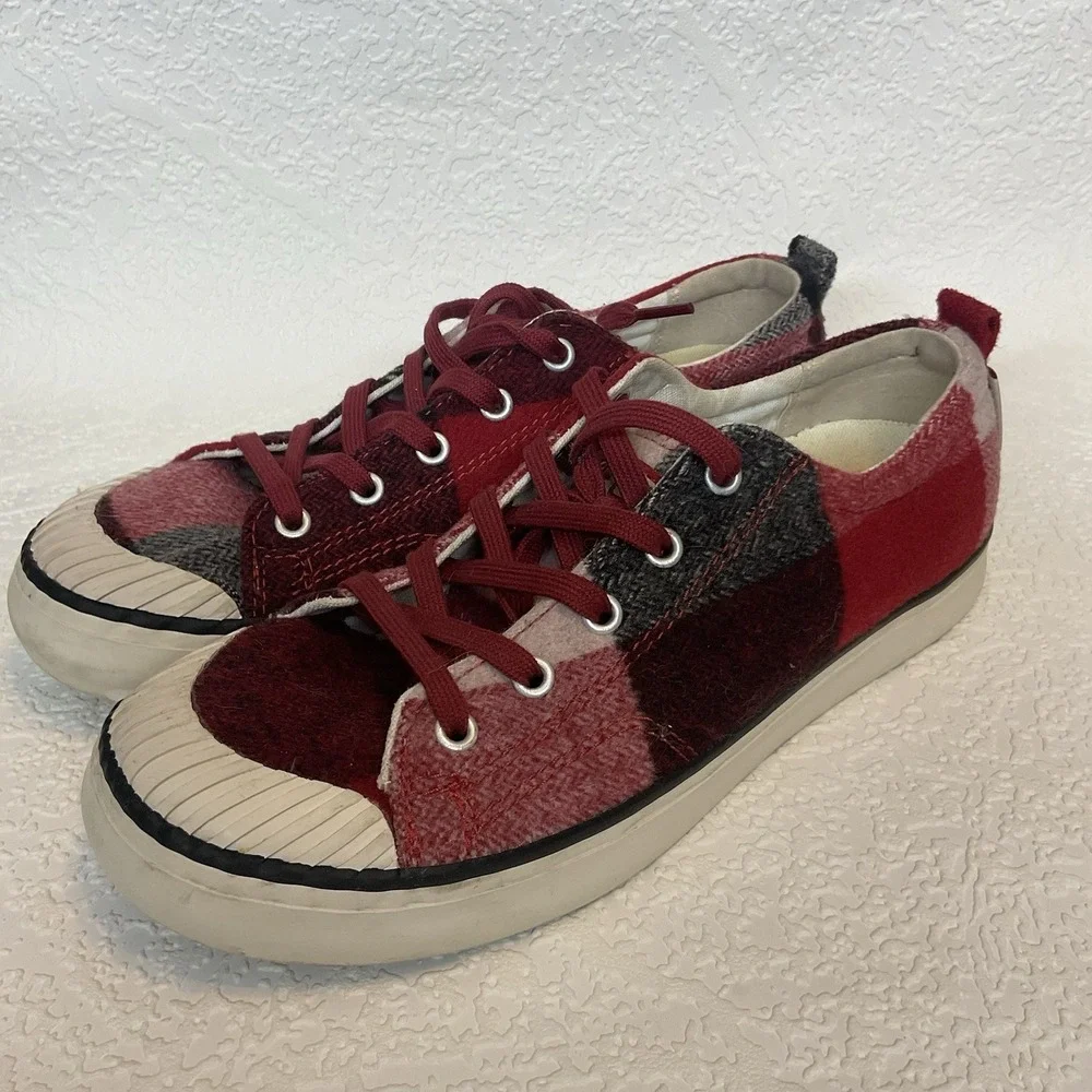 Keen Elsa Sneakers‎ Womens 9 Red Burgundy Buffalo Plaid Wool Lace Up 1019678